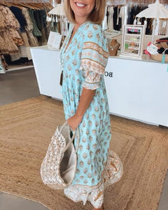 Jana | Chic Floral V-Neck Dress