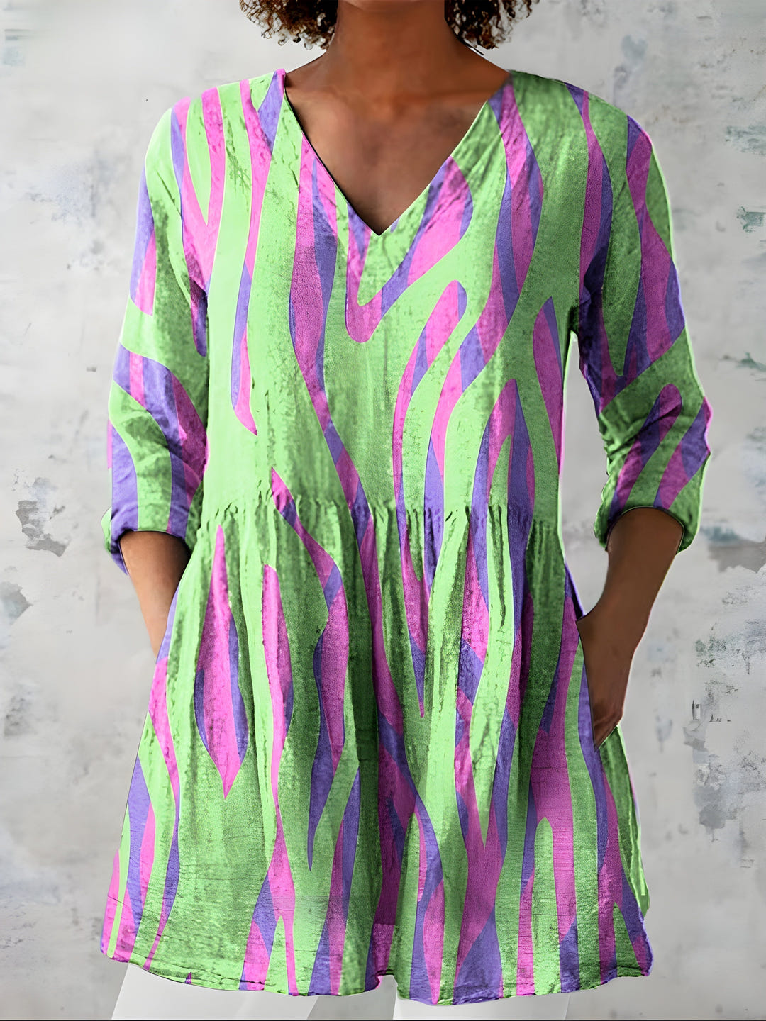 Shawna | Long Blouse with V-Neck