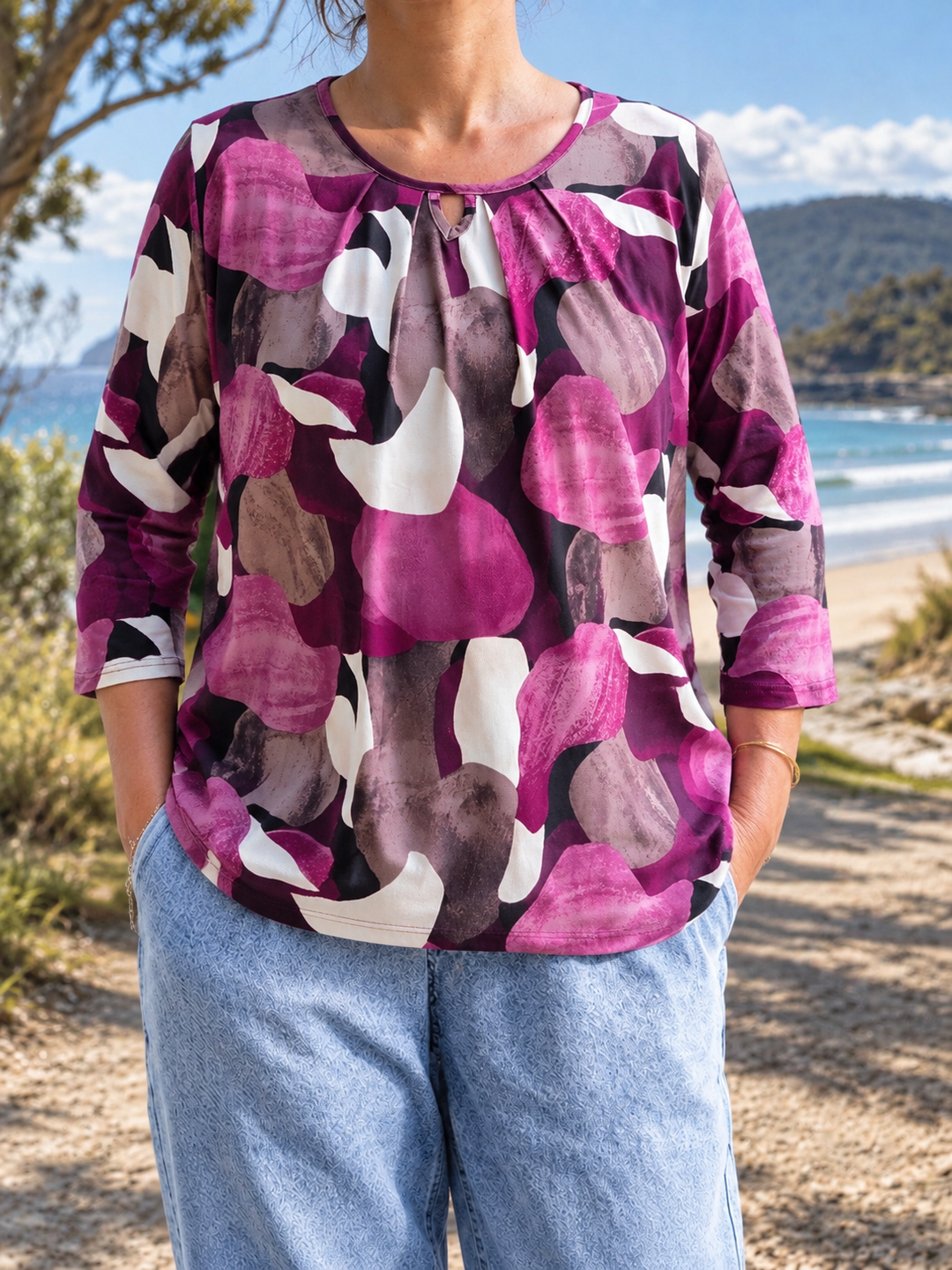 Alinta | Fluid Three-Quarter Blouse