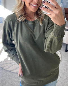 Terri | Ribbed Pocket Pullover Sweater