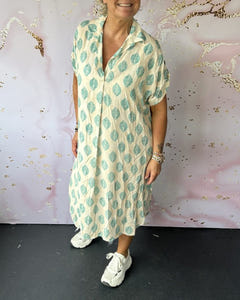 Eulalia | Chic Relaxed Dress