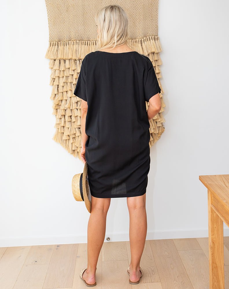 Huw | Polished Pocket Dress
