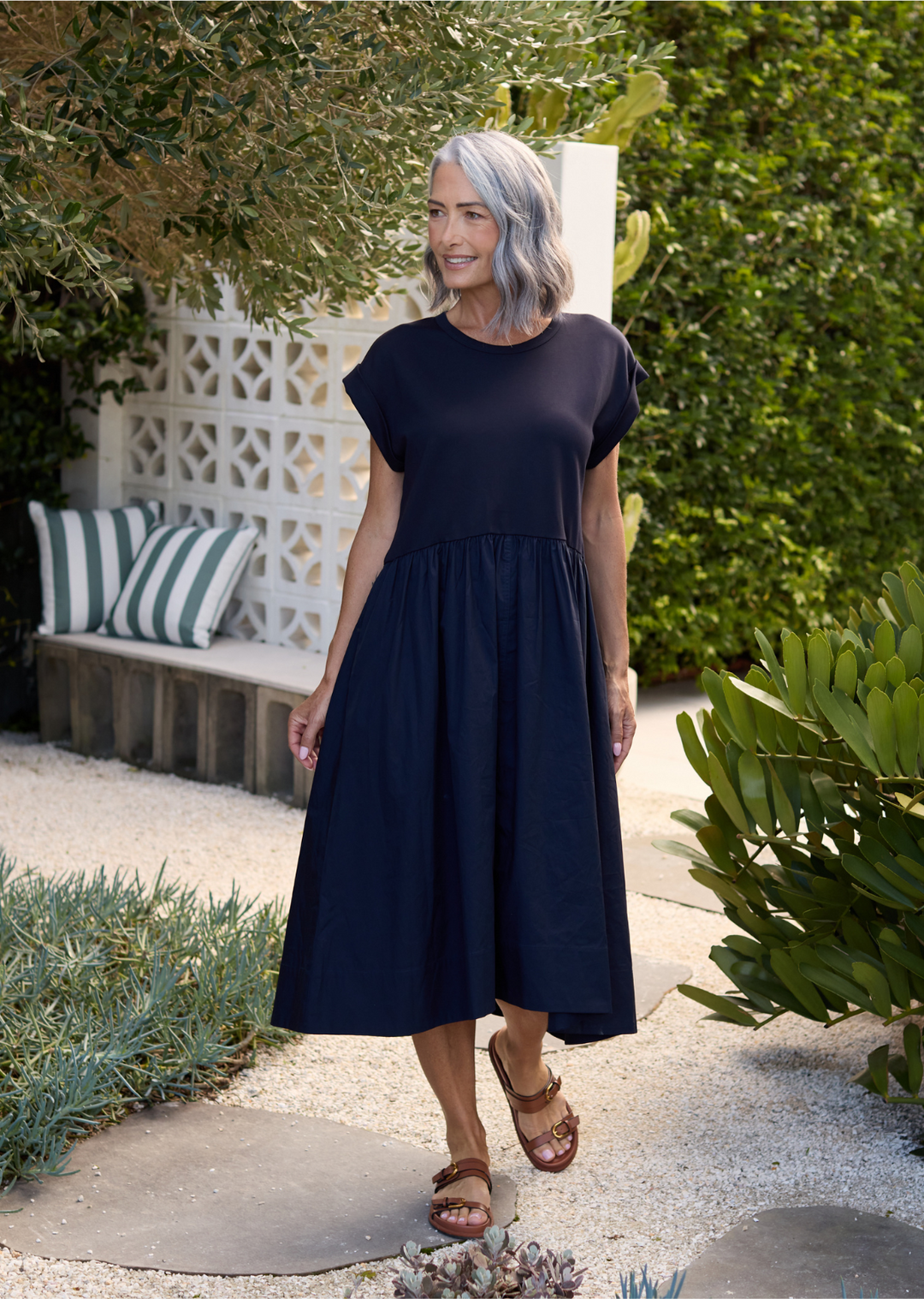 Quintessa | Midnight Grace Midi Dress