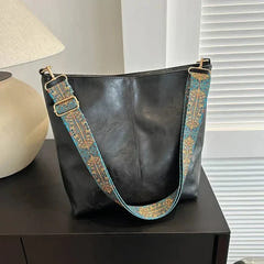 Caitriona | Urban Heritage Shoulder Bag