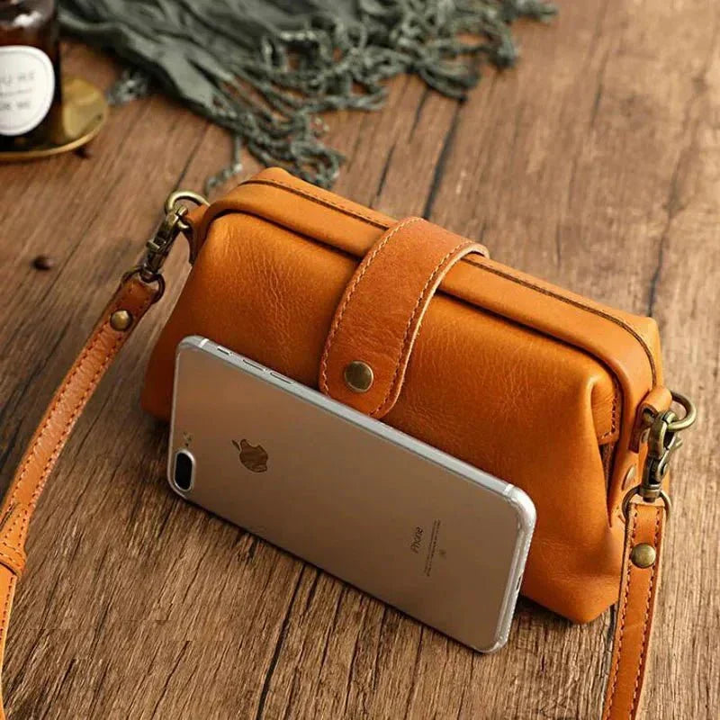 Leonora | Refined Leather Shoulder Bag