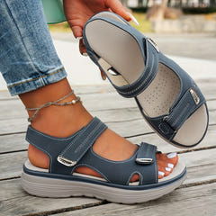Fneta | Refined Comfort Sandals