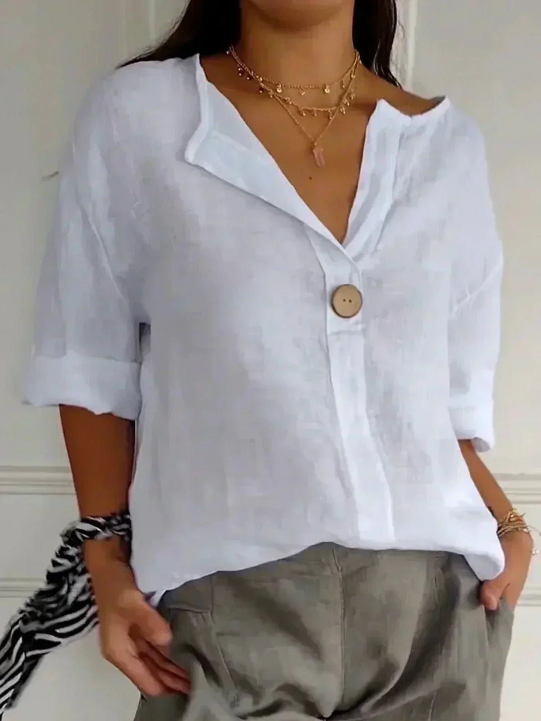 Madeleine | Relaxed Linen V-Neck Top