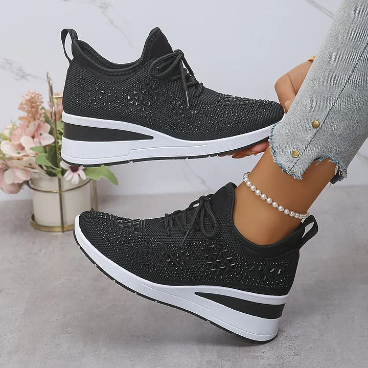 Iolanthe | Orthopedic Lace-Up Sneaker
