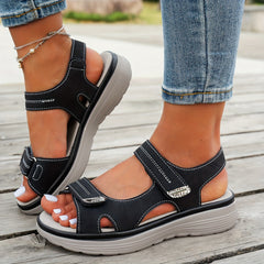 Fneta | Refined Comfort Sandals