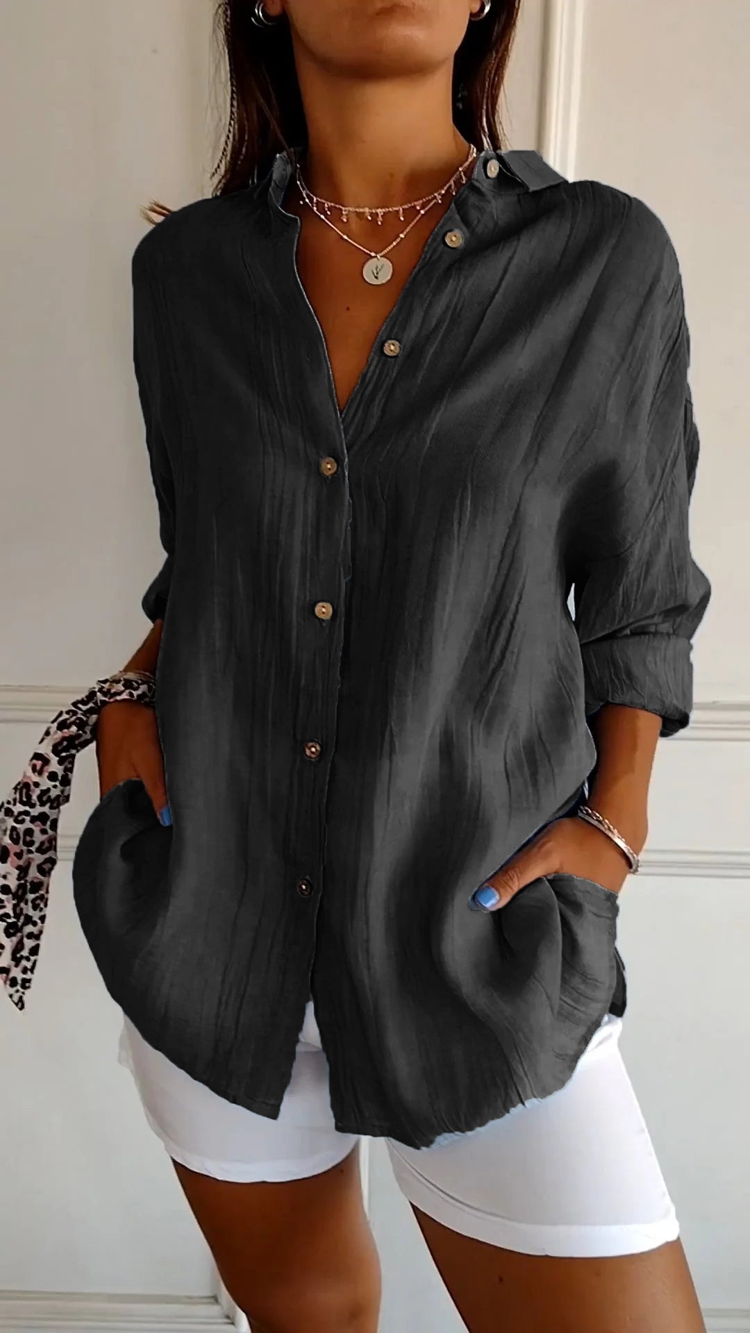 Yolanda | Airy Pleated Blouse