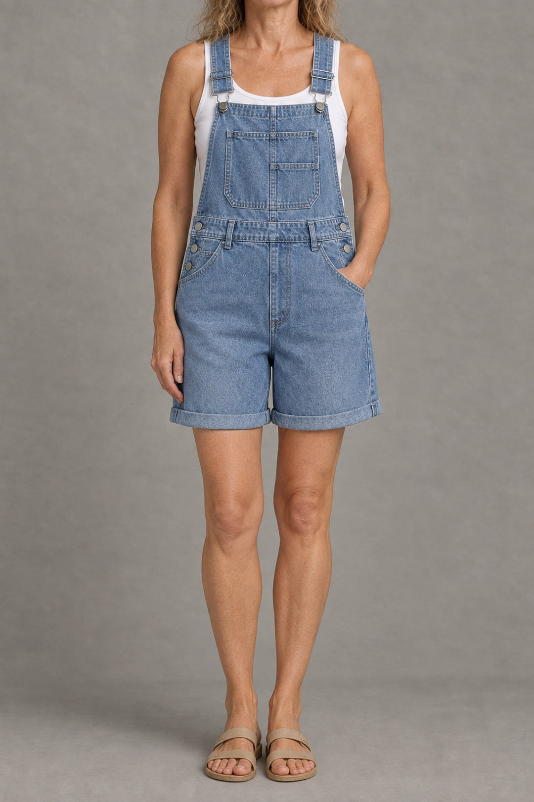Classic denim overall shorts in light blue