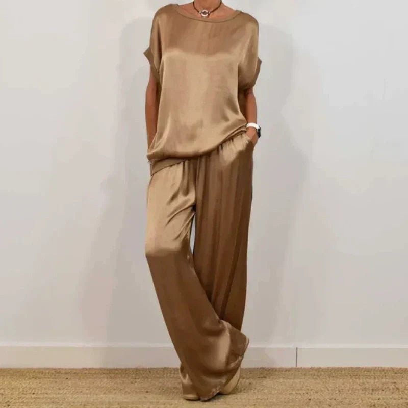 Oleta | Timeless Two-Piece Suit
