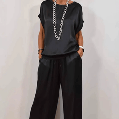 Oleta | Timeless Two-Piece Suit