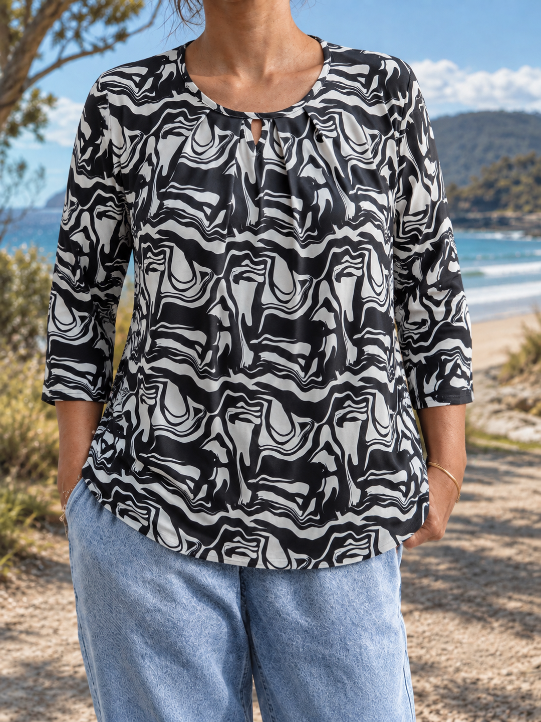 Bella | Three-Quarter Sleeve Blouse