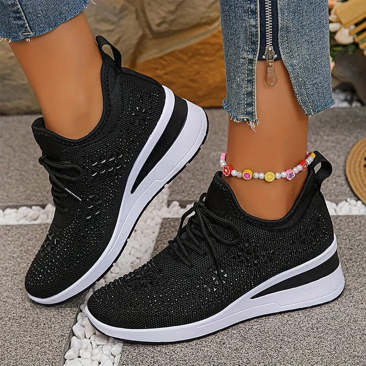 Iolanthe | Orthopedic Lace-Up Sneaker