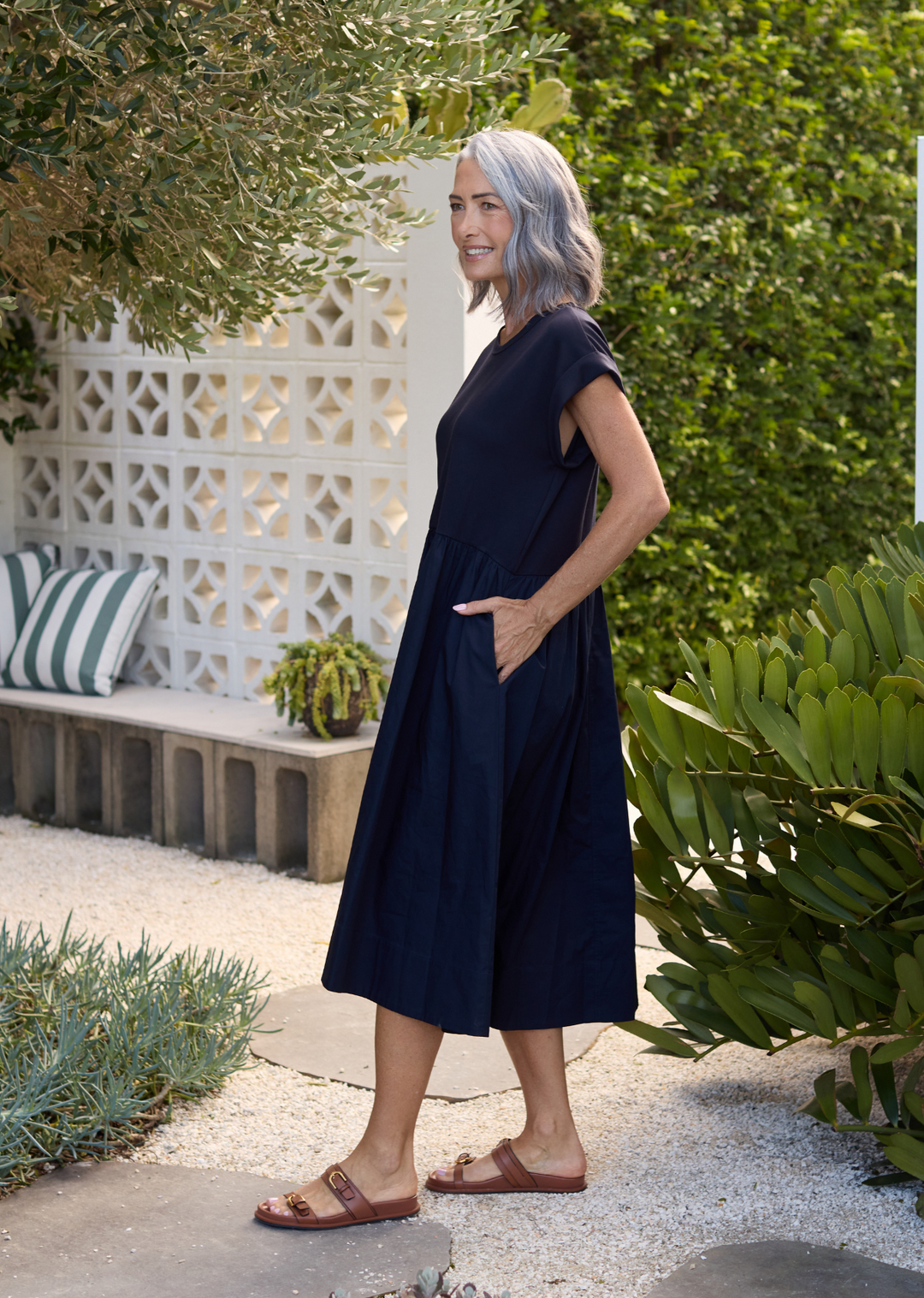 Quintessa | Midnight Grace Midi Dress