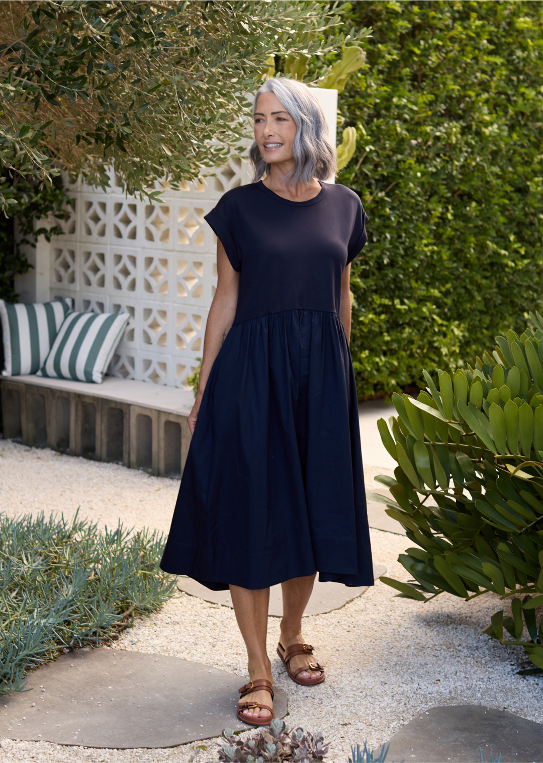 Quintessa | Midnight Grace Midi Dress