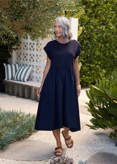 Quintessa | Midnight Grace Midi Dress