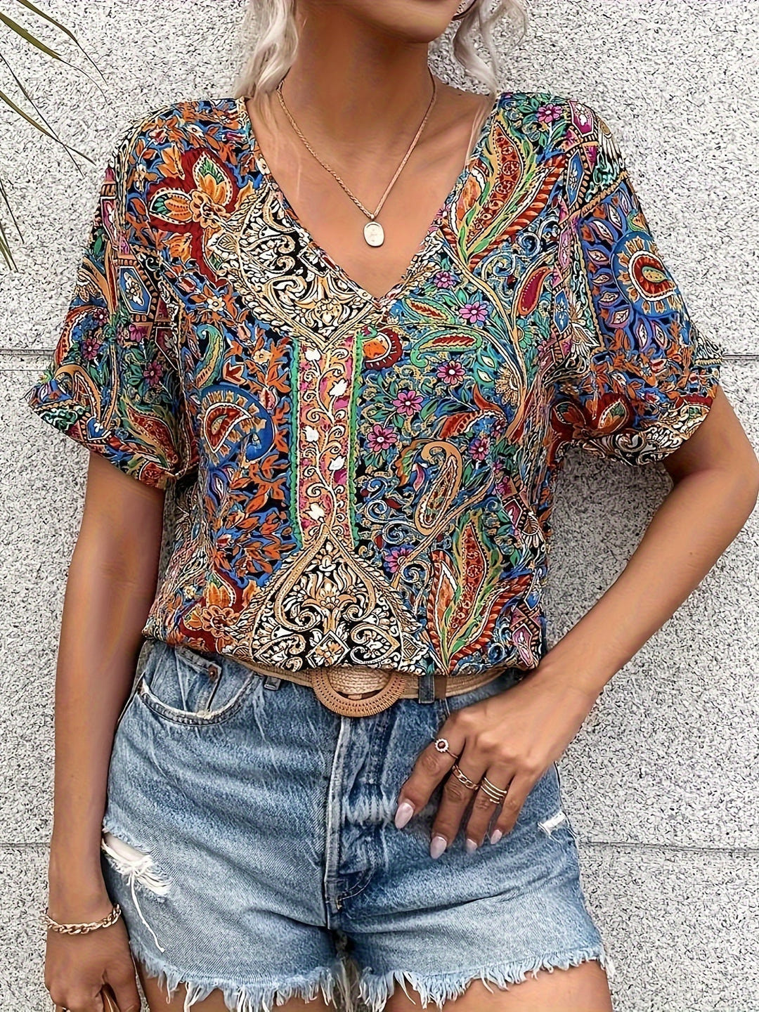Mair | Art Print Chic V-Neck Blouse