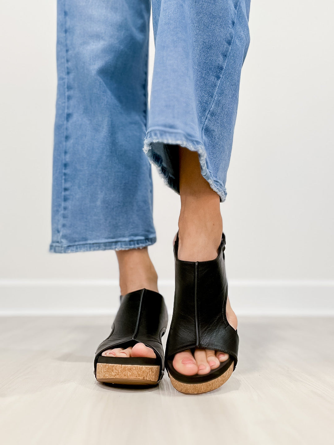 Ness | Wedge Sandal Effortless Lift