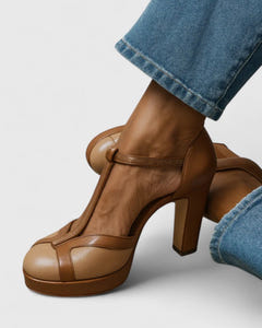 Annika | Retro Heeled Pumps