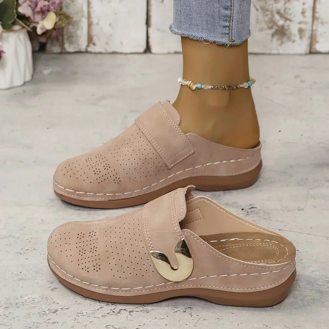 Lneta | Chic Supportive Wedge Sandal