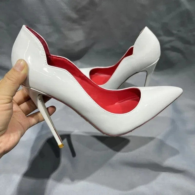Urania | Scalloped Stilettos