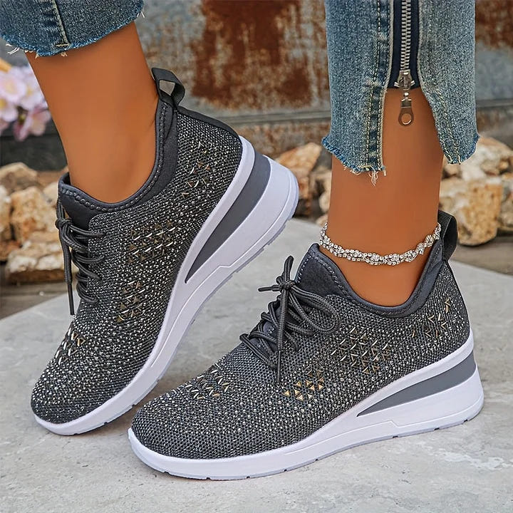 Iolanthe | Orthopedic Lace-Up Sneaker
