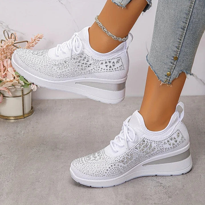 Iolanthe | Orthopedic Lace-Up Sneaker