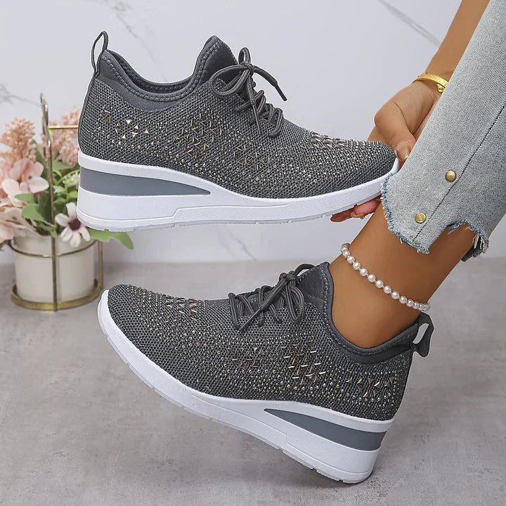 Iolanthe | Orthopedic Lace-Up Sneaker