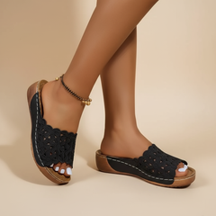 Etina | Floral Cut-Out Ergonomic Sandals