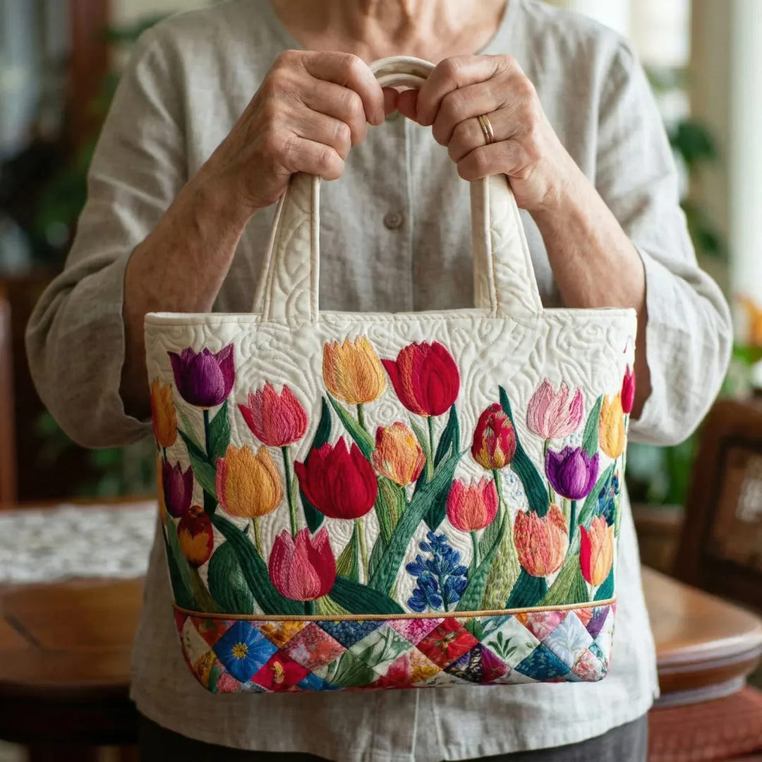Lacie | Padded Tote Bag