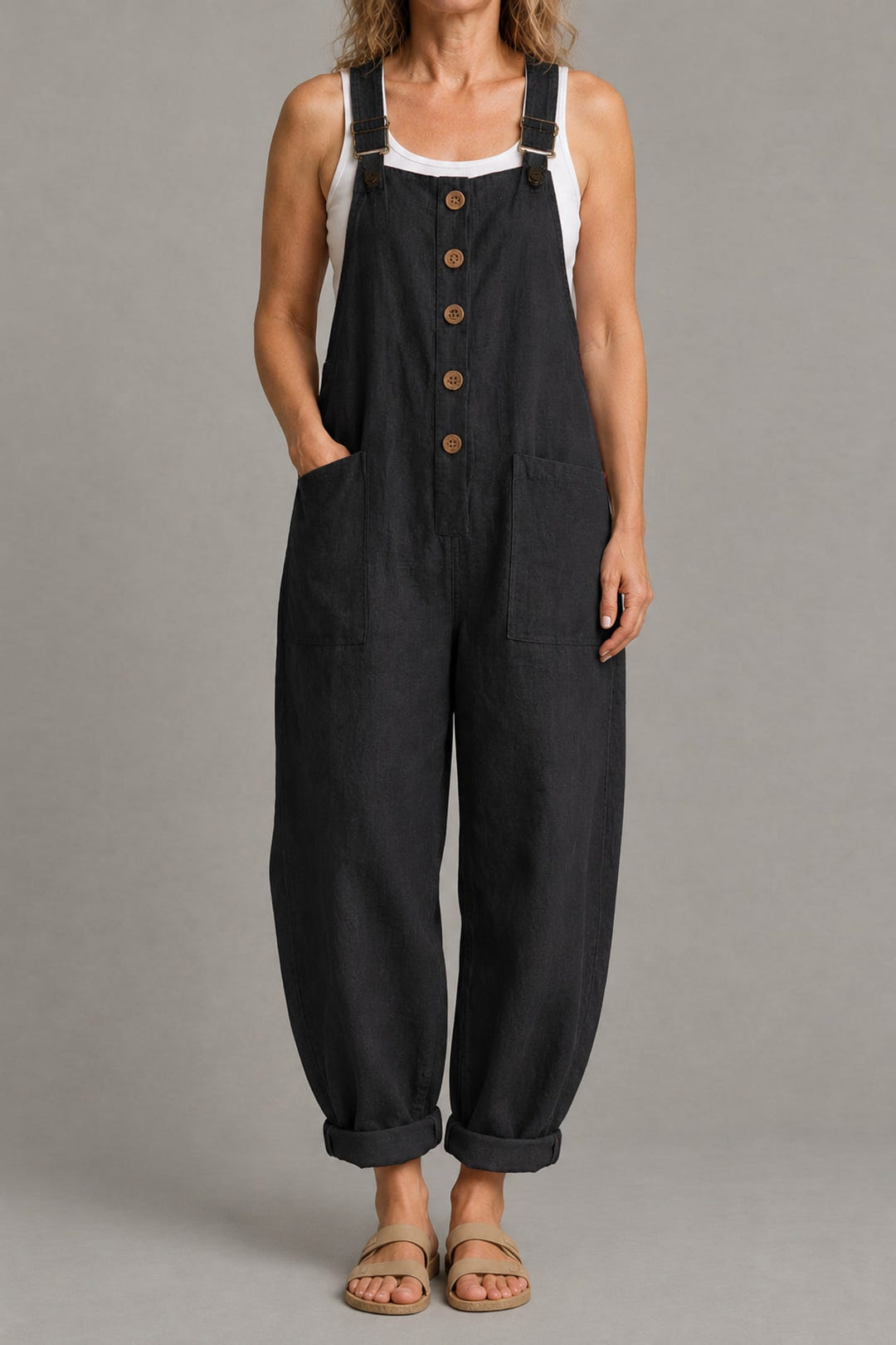 Relaxed linen-look jumpsuit in black