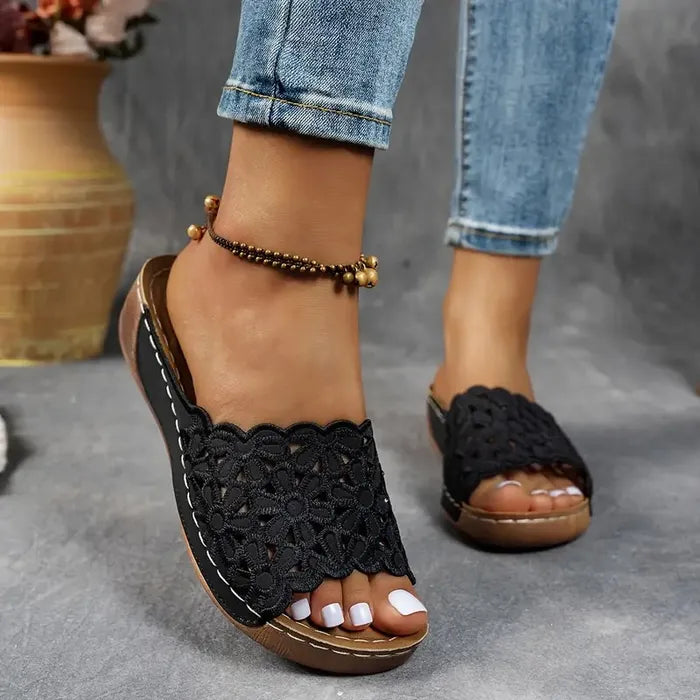 Etina | Floral Cut-Out Ergonomic Sandals