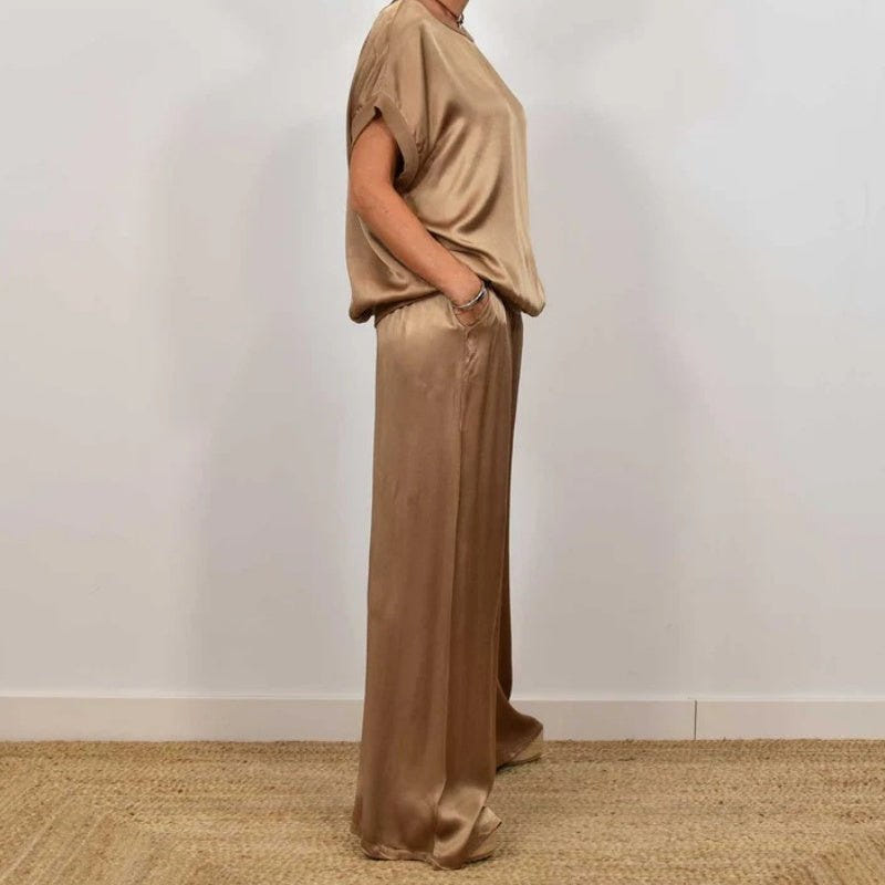 Oleta | Timeless Two-Piece Suit